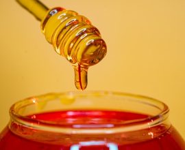 Honig von Milliliter in Gramm umrechnen